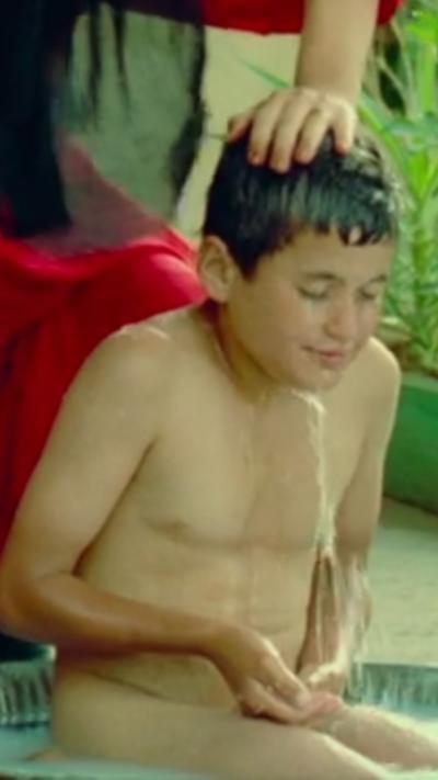 Leğende banyo yapmayan var mı?