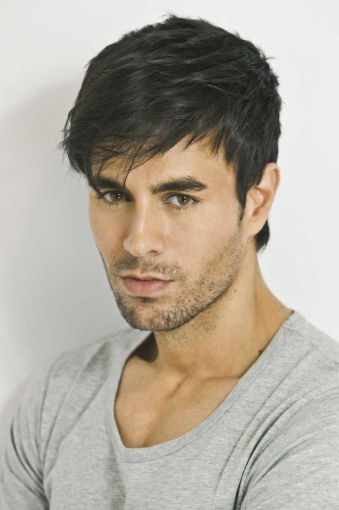 Kızlar kim sizce? Adam mı, Faydee mi, Enrique mi, Tarkan mı, Dalkılıç mı, Boz mu??