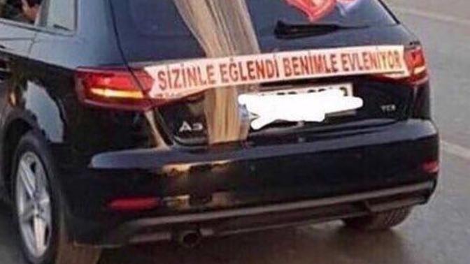 Eşiniz düğün arabasının arkasına böyle bir yazı yazdırsa tepki verir miydiniz?