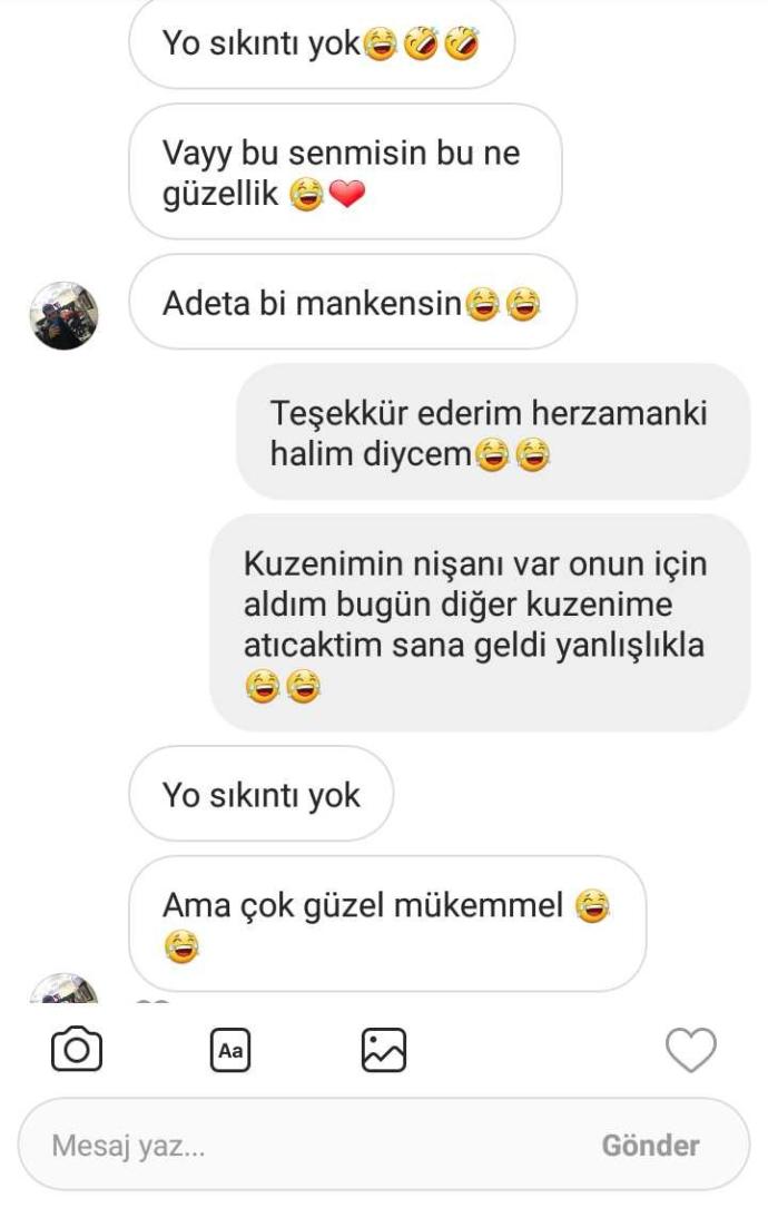 Gerçekten beğenmiş midir yoksa öylesine mi söylemiştir sizce bana karşı biseyler hissediyor mu?🤔🤔🤣?