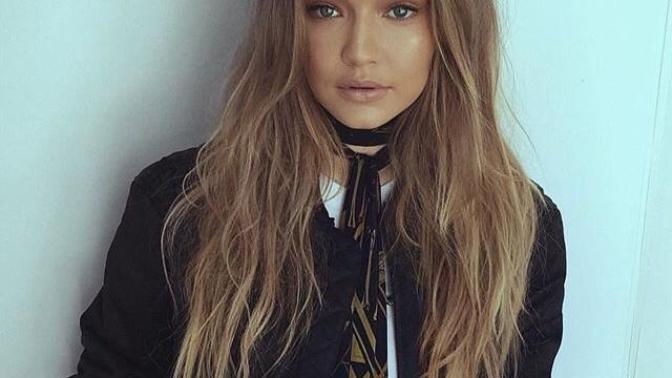 Sizce en güzeli hangisi? Gigi Hadid mi, Barbara Palvin mi?