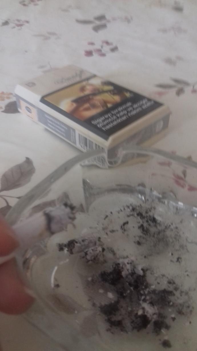 Bizim için tek yanan sigara değil mi?