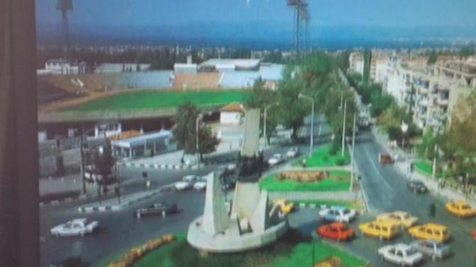 19 yıl arayla Bursa Altıparmak Meydanı?