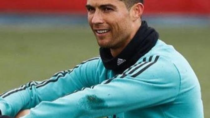 Ronaldonun bu saç modeli nasıl yapılır?