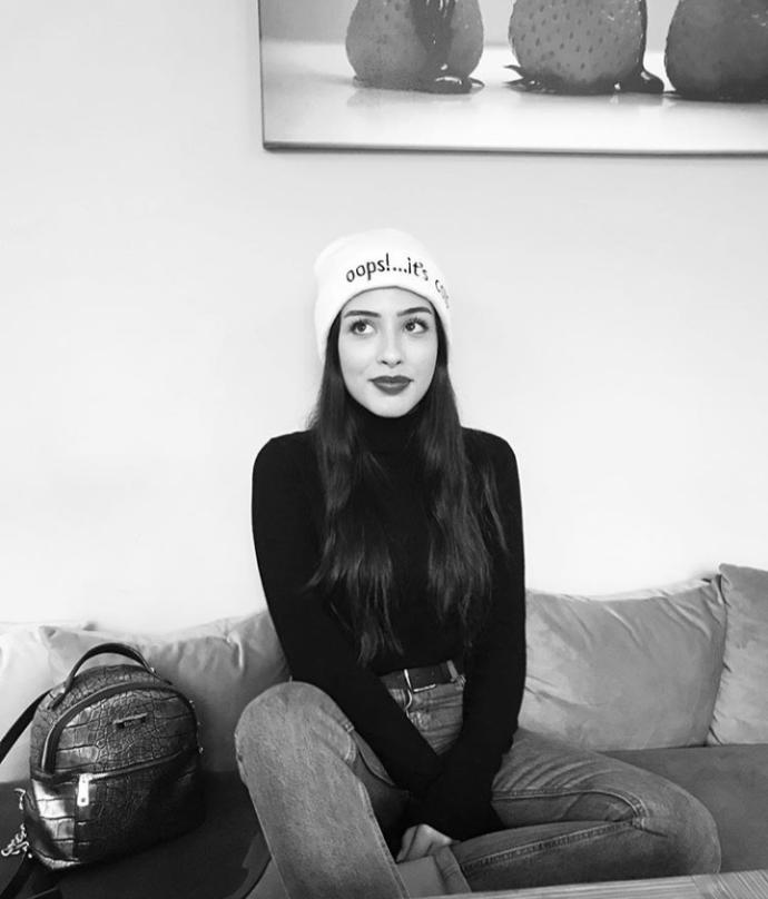 Söz dizisi bir asker dizisi olmasına rağmen kadın oyuncularıyla da dikkat çekiyor.Sizce bu kadın oyunculardan hangisi daha güzel?