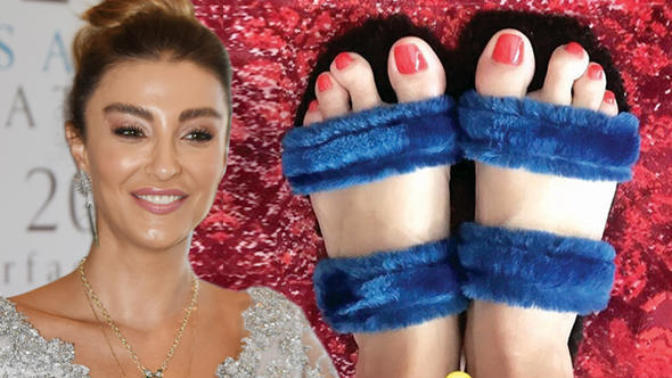 Hayatta Özge Ulusoy'un göbek deliği gibi olmak mı daha hüzünlü yoksa ayak parmakları gibi olmak mı?