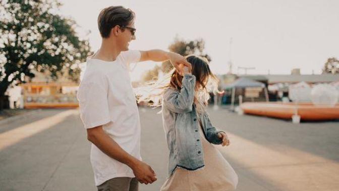 Sevgilinizin Tinder'da aktif bir üyeliğinin olduğunu öğrenseniz ne yapardınız?