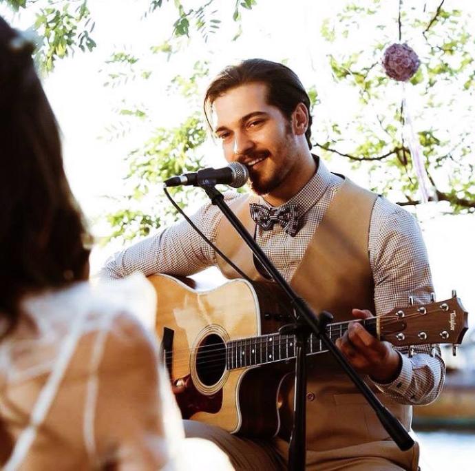 Gülmek en çok hangisine yakışıyor 🙂 ?