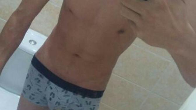 Sizce gri boxer mi? lacivert mi?