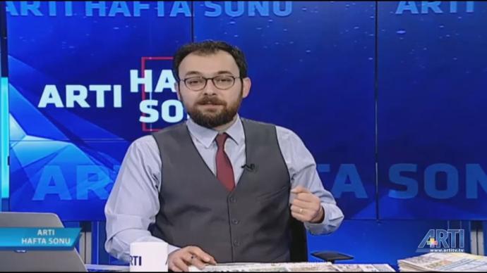 Sunucu Utku Zırığ ses tonu, bakışları ve beden dili yönünden çok çekici, yakışıklı değil ama dikkat çeken cazibesi var. Sizce?