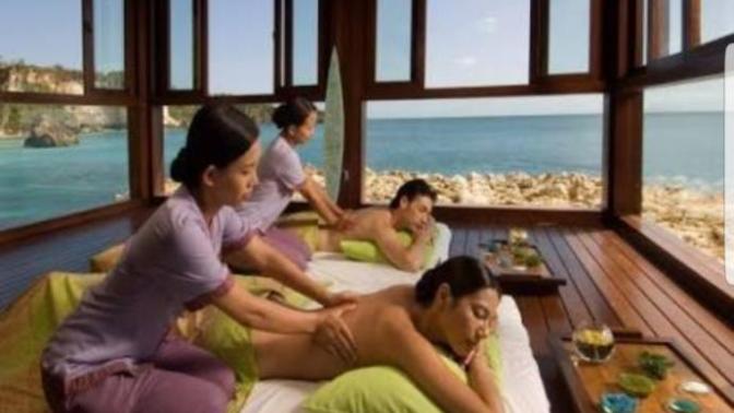 Balayı tatil paketinizin içine, masaj yaptırmak da dahil olsa, yaptırır mısınız?