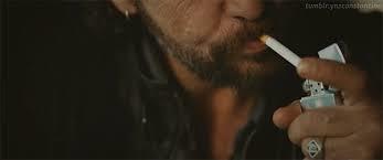 Kadınların özelliği ne biliyor musun? Seni sen yapan özelliklere âşık olup sonra senden o özellikleri almaya kalkıyorlar. Sizce?