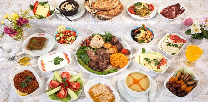 Tek kişilik Ramazan iftar menüsü hazırlayacak olsaydınız neler hazırlarsınız?
