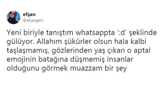 Yazışırken emoji mi, random mu yoksa smile mi kullanıyorsunuz?