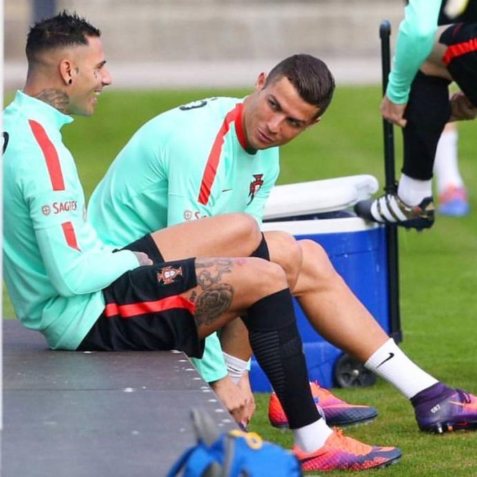 Ronaldo'ya Futbolu kim öğretti?