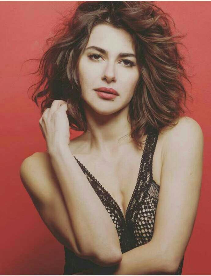 Nesrin cavadzade güzel mi?