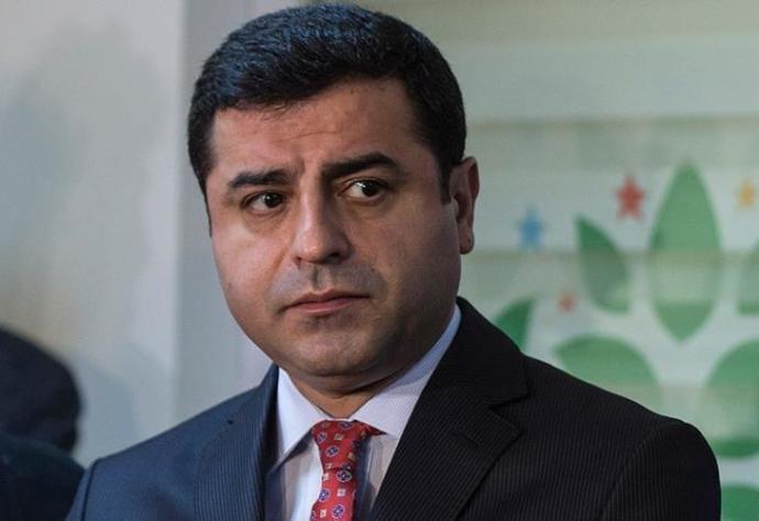 Sizce Selahattin Demirtaş, seçim döneminde serbest bırakılmalı mı?