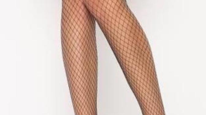 Penti mağazalarında çalışan kızlar neden bu kadar seksi hiç dikkat ettiniz mi?