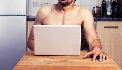 Sevgilinizin/Eşinizin  porno izlemesini nasıl karşılarsınız?