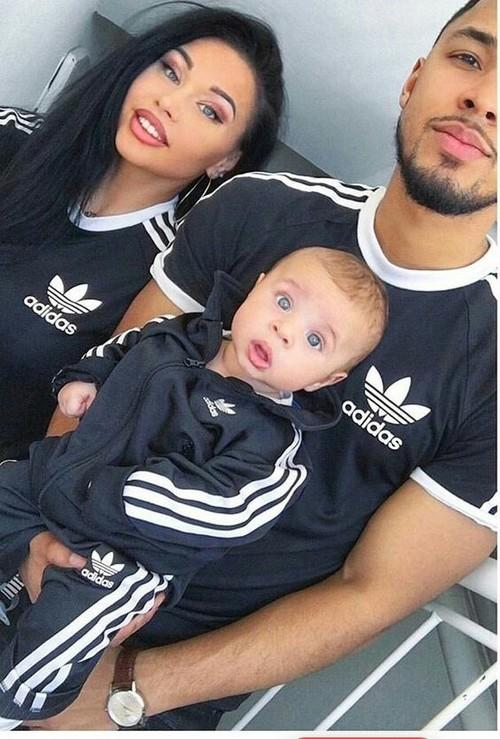 Adidas giyen kız keko mudur?