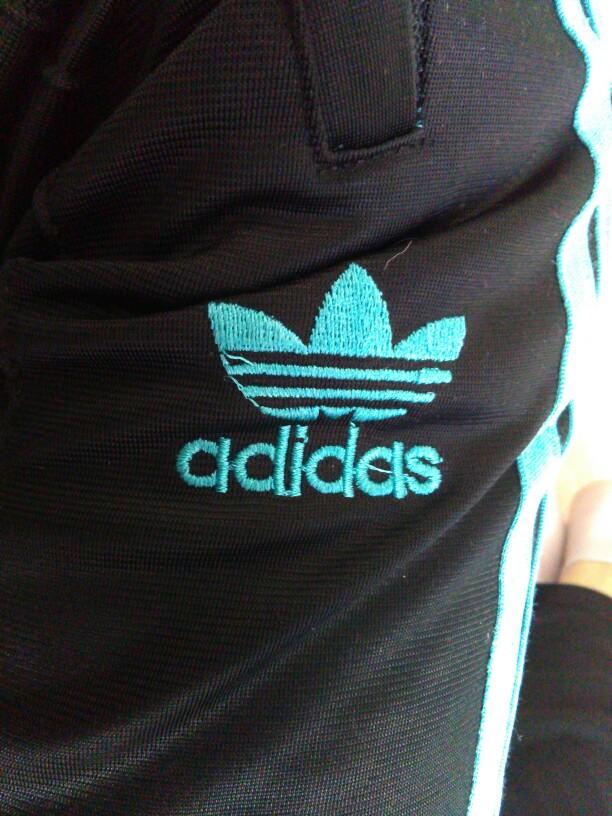 Adidas giyen kız keko mudur?