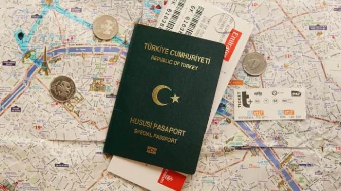 Yeşil pasaport kimler alabilir?
