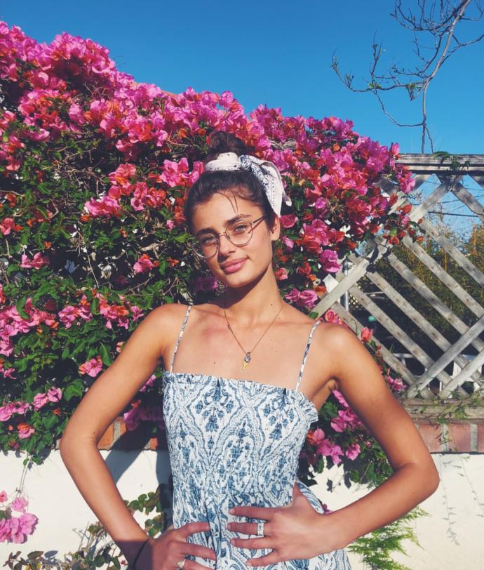 Sizce Taylor Hill güzel mi?