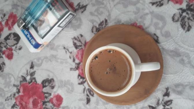 Benim gibi kahve sigara aşığı var mı ☕?