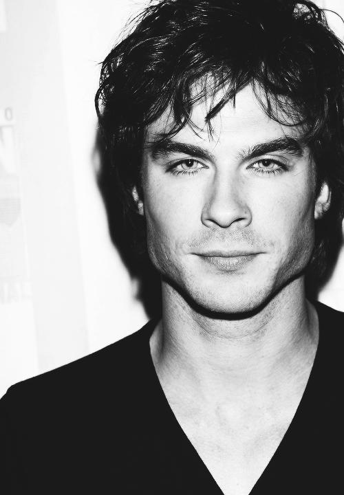 Kızlar, Ian Somerhalder Mı Barış Arduç Mu? Hangisi Daha Yakışıklı?