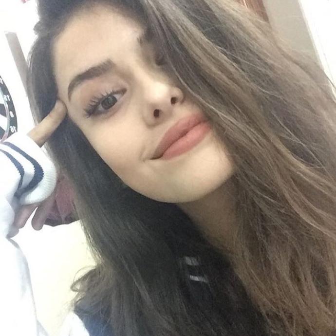 Esma Uslan sizce güzel mi?