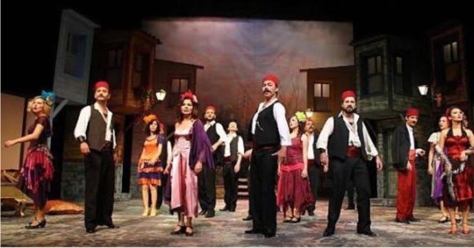 Tiyatro oyuncusu olsaydınız nasıl bir rolde oynamak isterdiniz?
