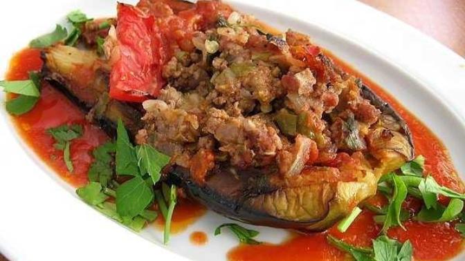 Eskiden çok sevip, şimdi sevemediğiniz bir yemek var mı?
