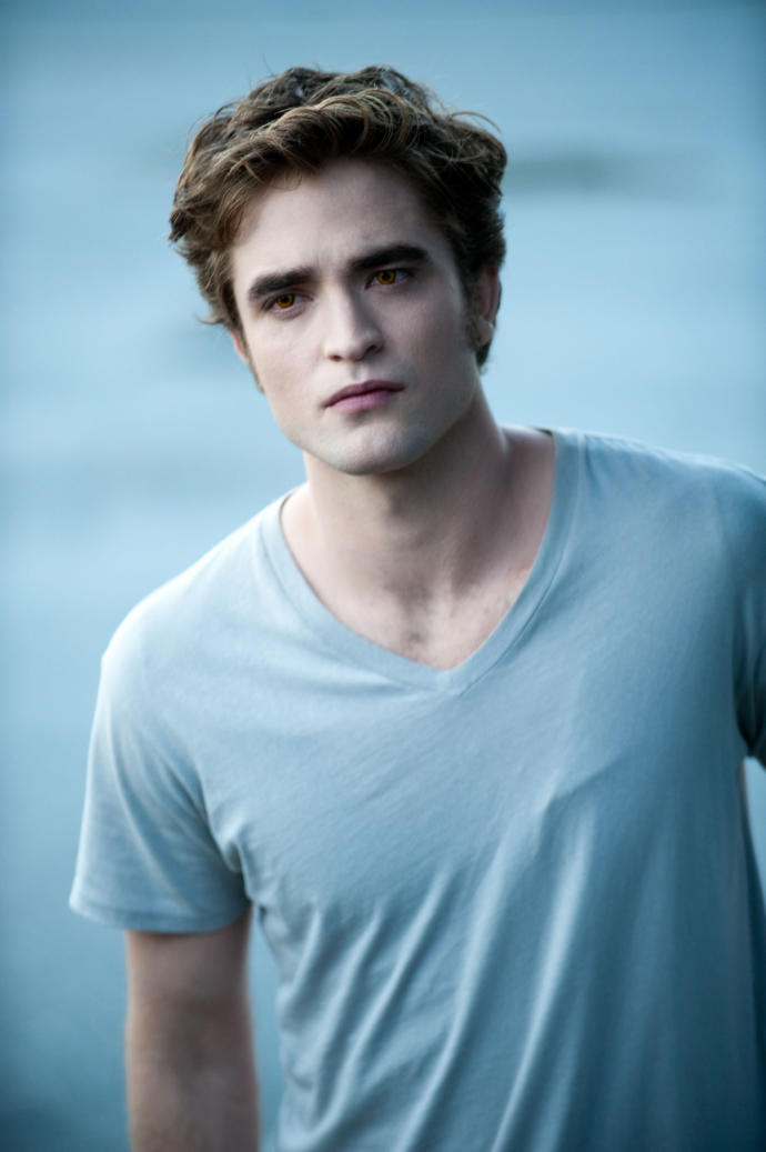 Kızlar, Damon Salvatore Mi Edward Cullen Mı? Dünyanın En Yakışıklı 2 Vampiri Hangisi Daha Yakışıklı?