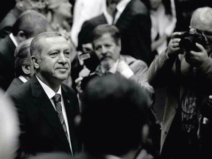 Reis'in en güzel fotosu hangisi sence?