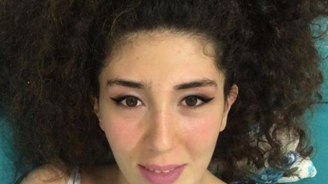 Kıvırcık saçlı kızlar hakkında ne düşünüyorsunuz?