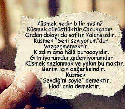 Sizce küsmek nedir? Insan hep sevdiğine mi küser?