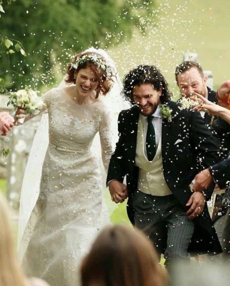 Game of Thrones'ta set aşkı evliliğe dönüştü. Sizce aynı mesleği yapan çiftler evliliğe daha mı yakın oluyorlar?