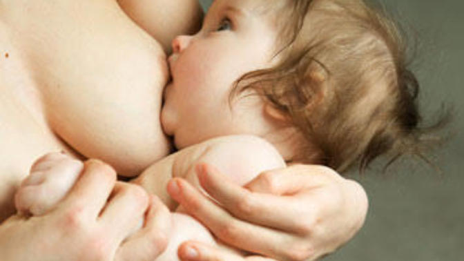Kızlar, bebek emziren kadınlar cok Seksi deilmi?