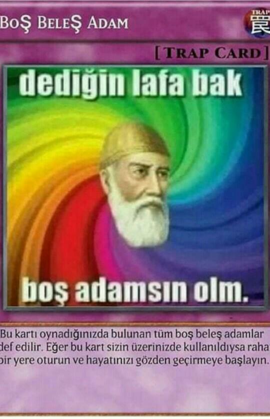 Fotoğraf çekerken kalçasını göstermeye çalışan kadın mı yoksa kaslarını sergilemeye çalışan erkek mi daha iticidir?