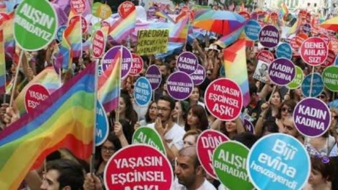 Bugün “Onur Yürüyüşü” vardı. LGBT’i destekliyor musunuz? 🌈?