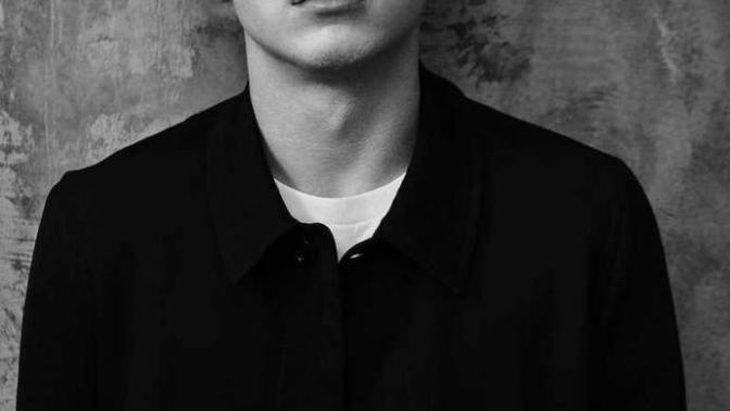 Charlie Puth kaşını beğenen var mı?