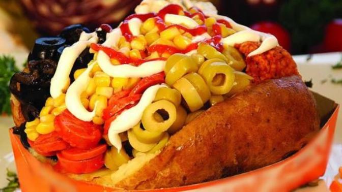 Kumpirin içinde mutlaka olması ve asla olmaması gereken malzemeler nelerdir?
