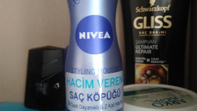 Saç köpüğü saç döker mi?