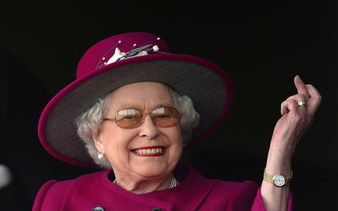 Buckingham sarayında neler oluyor? 92 yaşındaki Kraliçe Elizabeth için cenaze töreni provası yapıldı. Ne düşünüyorsun?