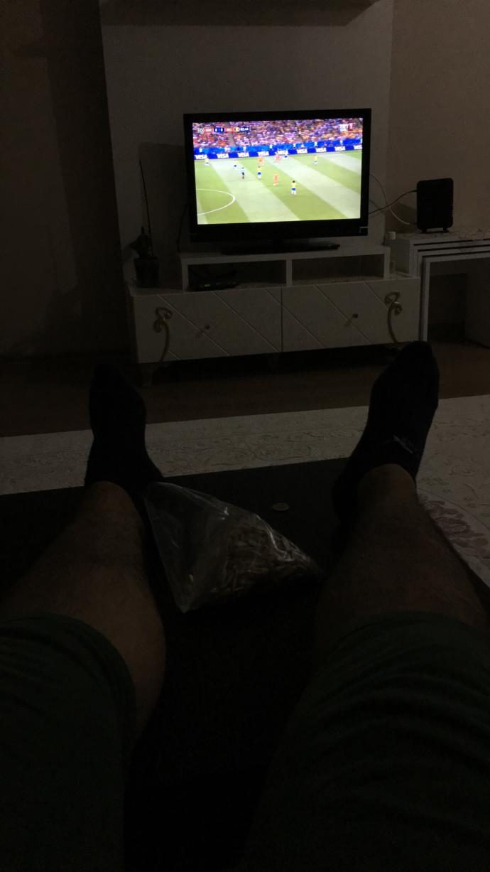 Maç izlerken yanında ne iyi gider?