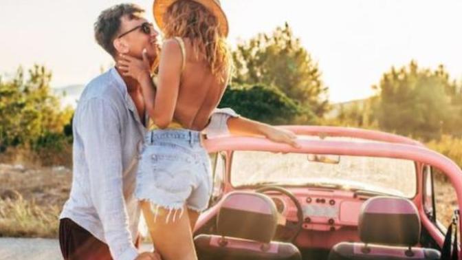 Evli çiftler beraber tatile gitmek zorunda mı?