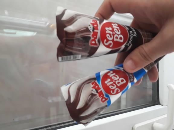 2 adet panda dondurma sen ve ben vanilya , kakao versem, bana mutlu hafta sonlari diler misiniz?