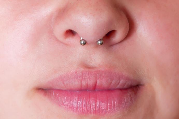 tragus piercing nasıl değiştirilir?