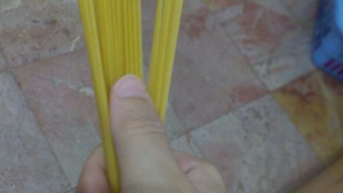 Ciğ spagetti makarna yemenin nesi tuhaf?