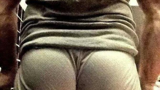 Bazı Erkeklerin Poposu seksi değil mi? Siz Erkekte popo'ya önem verir misiniz?